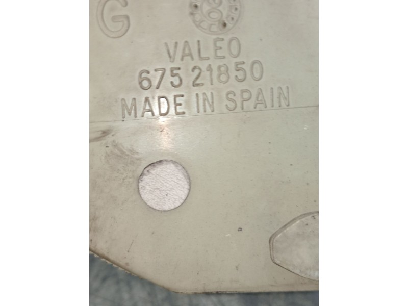 Recambio de piloto delantero izquierdo para renault clio i (b/c57_, 5/357_) 1.4 referencia OEM IAM 67521850  