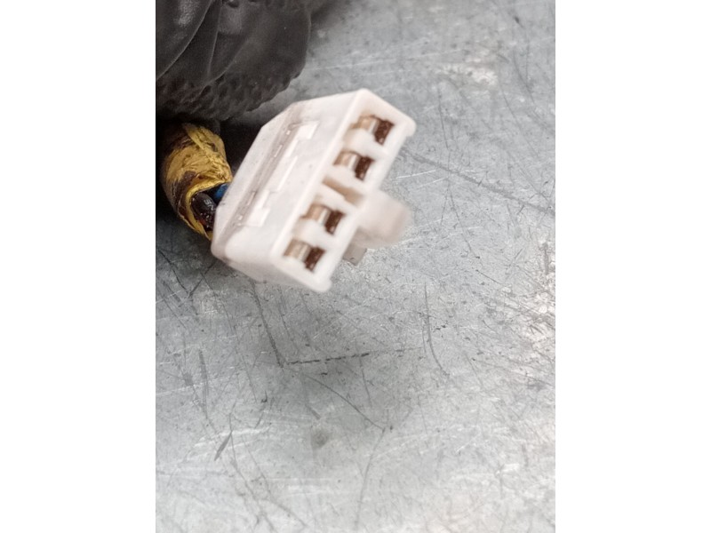 Recambio de piloto trasero derecho para kia carens 2.0 turbodiesel cat referencia OEM IAM   