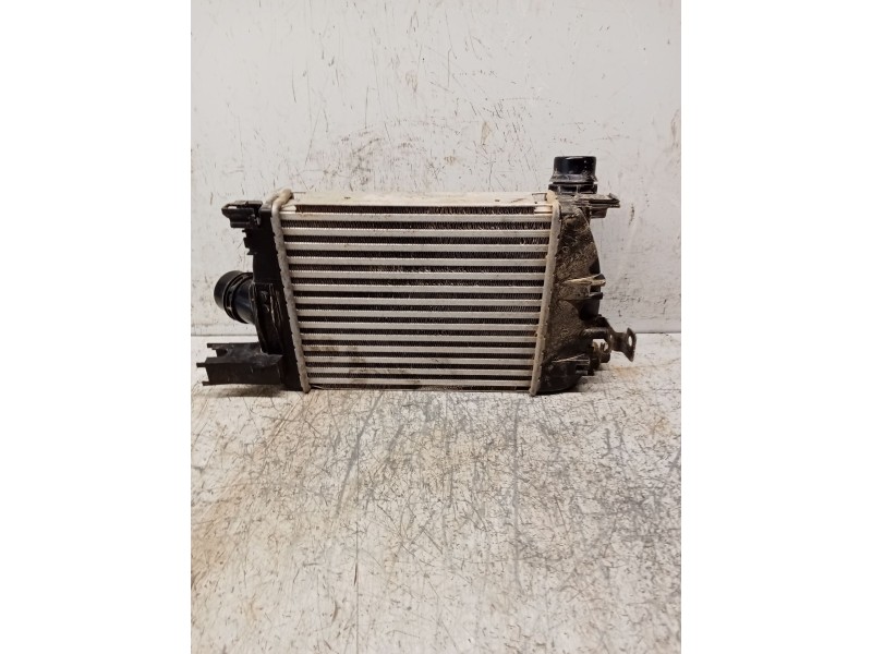 Recambio de intercooler para dacia sandero referencia OEM IAM 144963014R  
