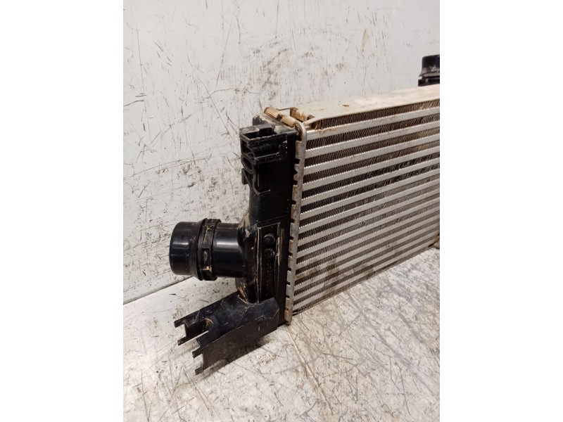 Recambio de intercooler para dacia sandero referencia OEM IAM 144963014R  