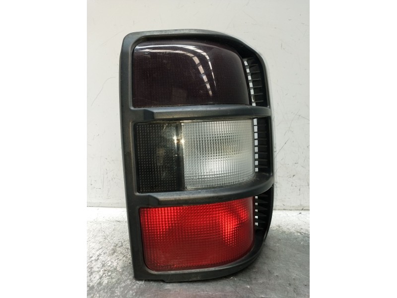 Recambio de piloto trasero derecho para mitsubishi montero classic (v2_w, v6_w, v7_w) 2.5 td (v24w) referencia OEM IAM   