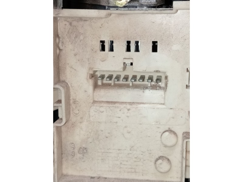 Recambio de piloto trasero izquierdo para renault clio i (b/c57_, 5/357_) 1.4 referencia OEM IAM   