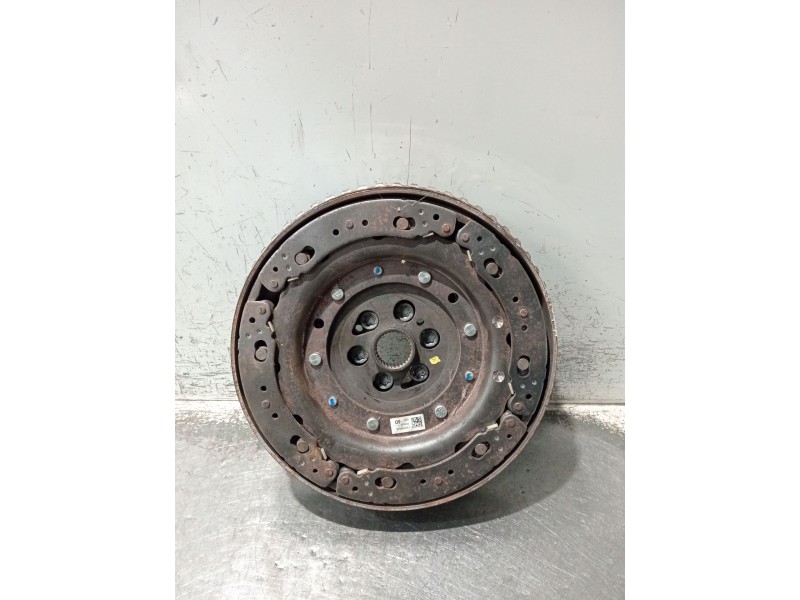 Recambio de volante motor para renault grand scénic iv (r9_) 1.3 tce 140 referencia OEM IAM 123101804R TD9035 04022019