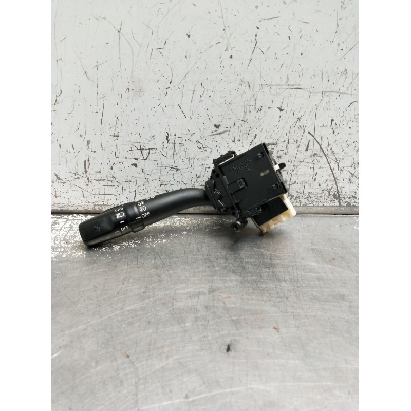Recambio de mando luces para toyota avensis berlina (t25) 2.2 d-4d clean power executive berlina (5-ptas.) referencia OEM IAM 84