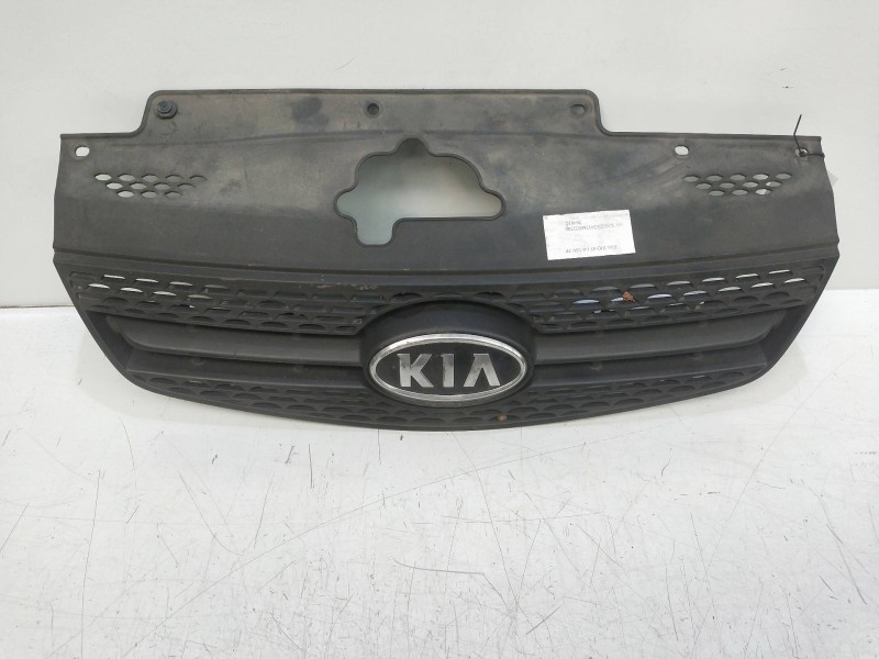 Recambio de rejilla delantera para kia rio 1.4 cat referencia OEM IAM   