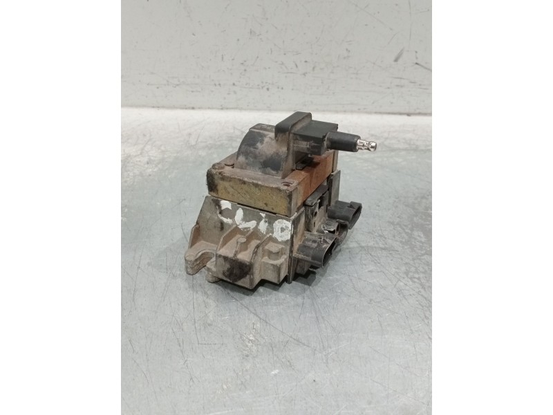 Recambio de bobina encendido para renault clio i (b/c57_, 5/357_) 1.4 referencia OEM IAM 7700732263  