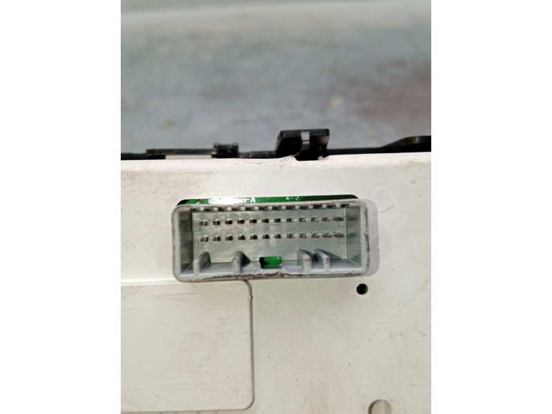 Recambio de pantalla multifuncion para renault megane iii hatchback (bz0/1_, b3_) 1.9 dci (bz0n, bz0j) referencia OEM IAM 280346