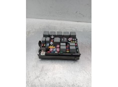 Recambio de caja reles / fusibles para kia carens 2.0 turbodiesel cat referencia OEM IAM 03091m  