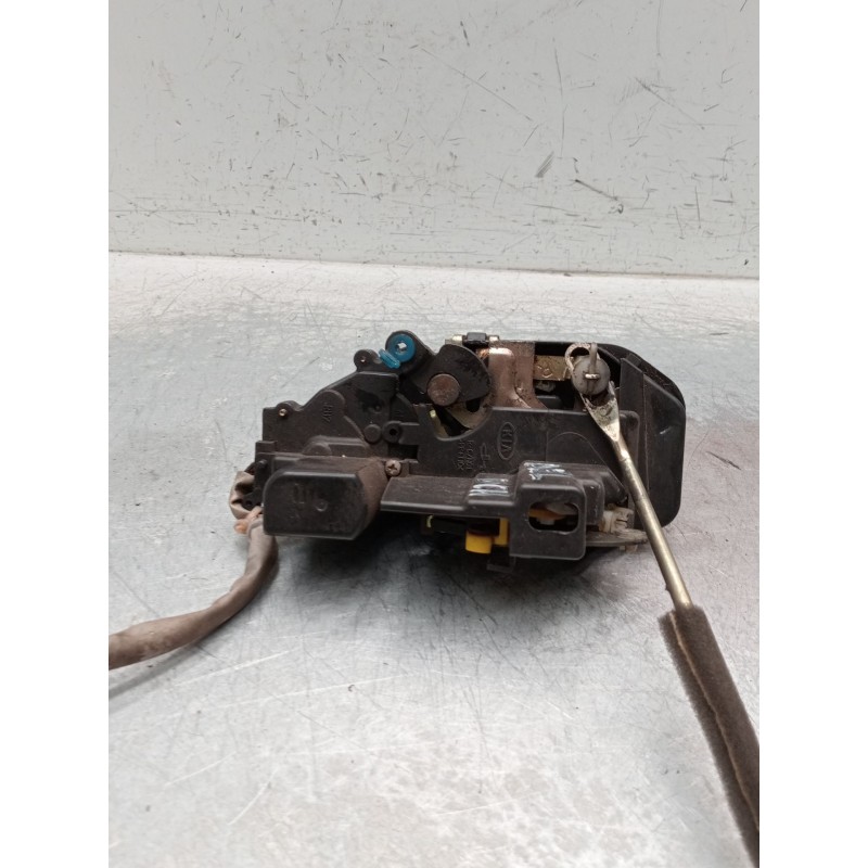 Recambio de motor cierre centralizado delantero derecho para kia carens 2.0 turbodiesel cat referencia OEM IAM   