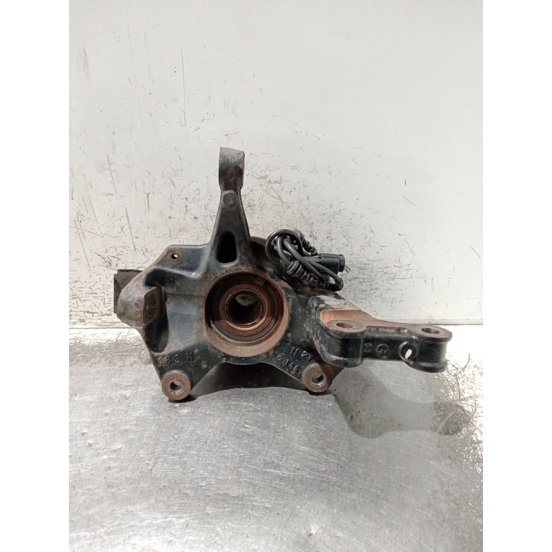 Recambio de mangueta delantera izquierda para renault megane iii hatchback (bz0/1_, b3_) 1.9 dci (bz0n, bz0j) referencia OEM IAM