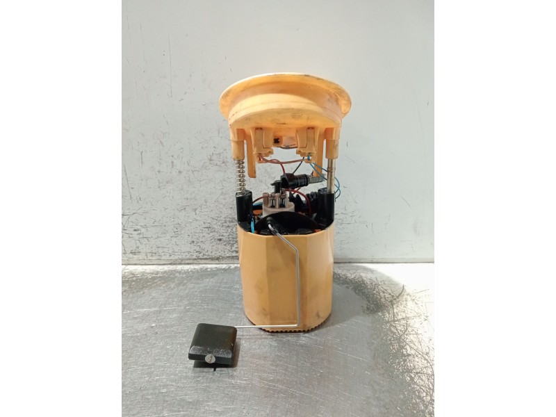 Recambio de bomba combustible para bmw 1 (e87) 118 d referencia OEM IAM 6763886 A2C53025282 