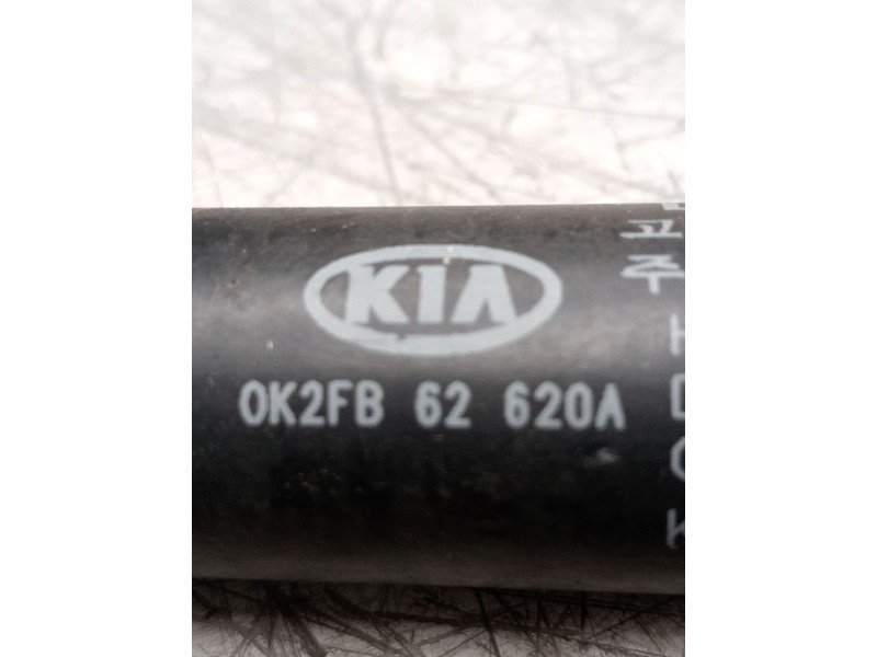 Recambio de amortiguadores maletero / porton para kia carens 2.0 turbodiesel cat referencia OEM IAM 0kfb62620a  