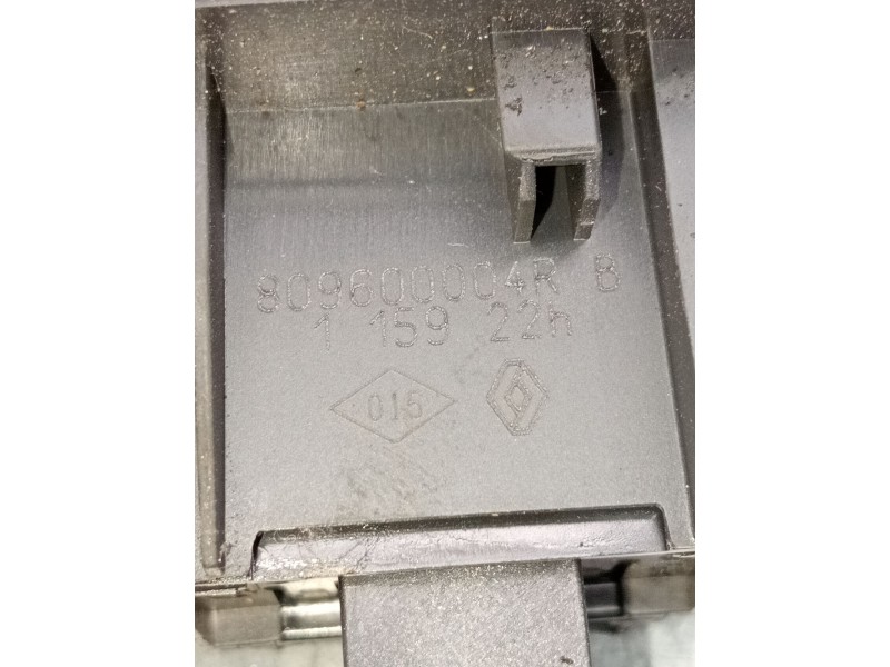 Recambio de mando elevalunas delantero derecho para renault megane iii hatchback (bz0/1_, b3_) 1.9 dci (bz0n, bz0j) referencia O