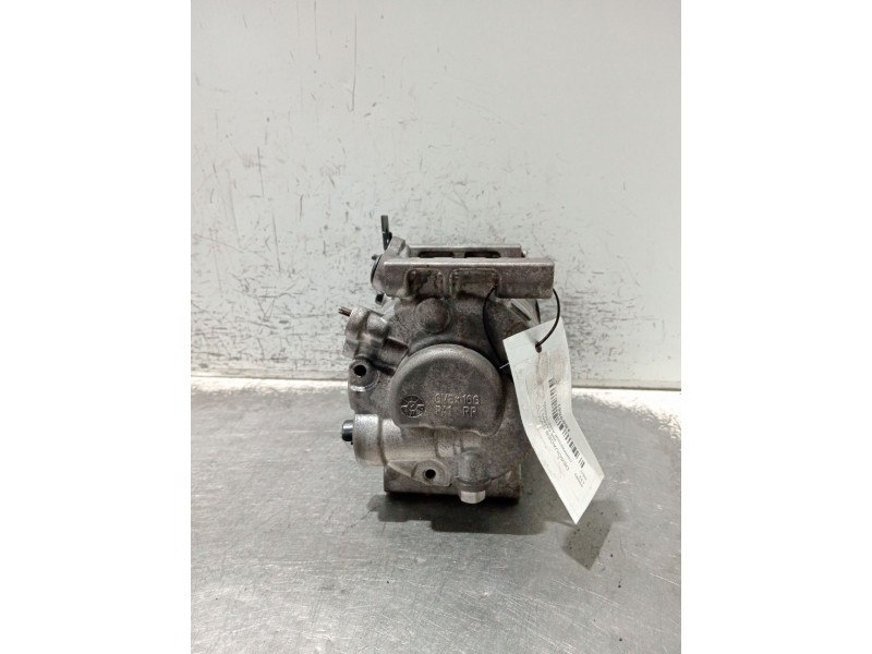 Recambio de compresor aire acondicionado para kia carens ( ) referencia OEM IAM CA500PNBAA15 NBHD2261 