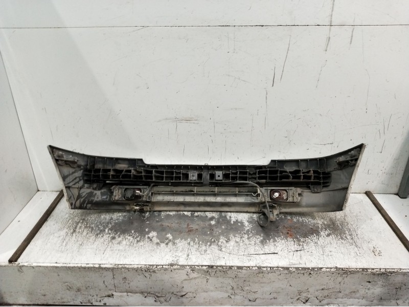 Recambio de paragolpes delantero para renault clio i (b/c57_, 5/357_) 1.4 referencia OEM IAM   