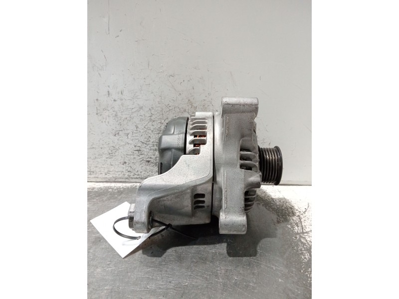 Recambio de alternador para bmw 3 (f30, f80) 318 d referencia OEM IAM 764013103 1042118181 