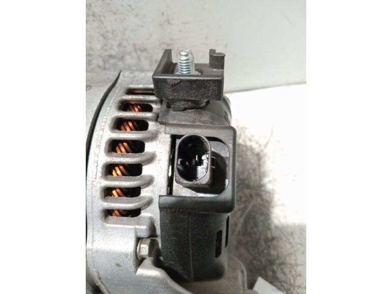 Recambio de alternador para bmw 3 (f30, f80) 318 d referencia OEM IAM 764013103 1042118181 