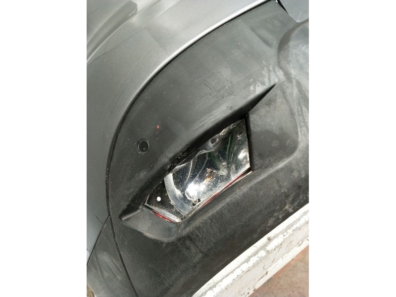 Recambio de paragolpes trasero para jaguar f-pace referencia OEM IAM   ojo ver fotos