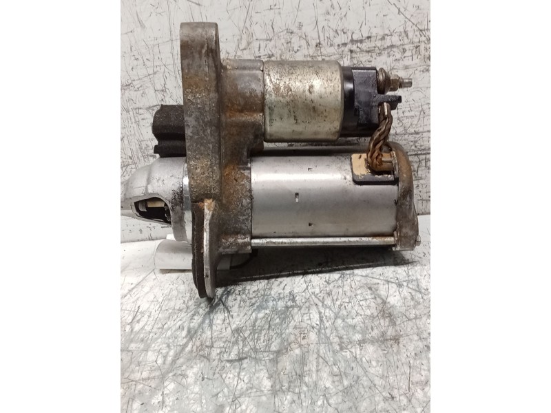 Recambio de motor arranque para dacia sandero referencia OEM IAM 233004646RA 0001170679 BOSCH