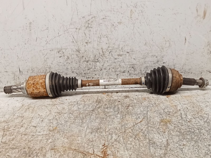 Recambio de transmision delantera izquierda para dacia sandero referencia OEM IAM 17832R  