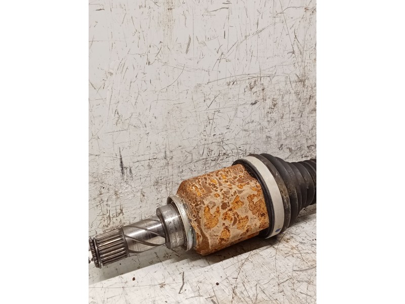 Recambio de transmision delantera izquierda para dacia sandero referencia OEM IAM 17832R  