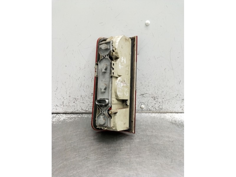 Recambio de piloto trasero izquierdo para ford transit connect (p65_, p70_, p80_) 1.8 tdci referencia OEM IAM 2T1413N412AB   Recambio de piloto trasero izquierdo para ford transit connect (p65_, p70_, p80_) 1.8 tdci referencia OEM IAM 2T1413N412AB