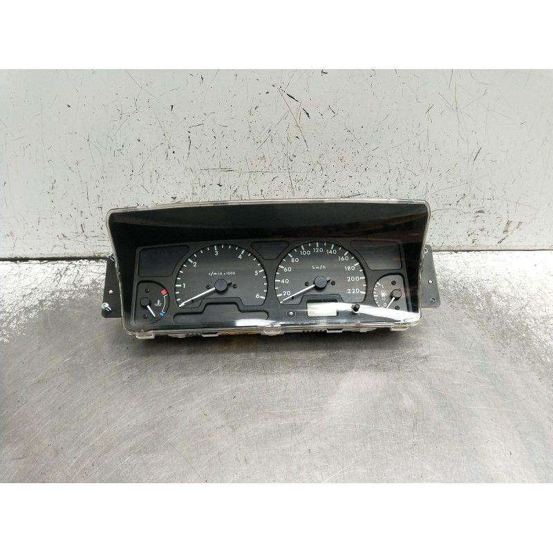 Recambio de cuadro instrumentos para land rover discovery ii (l318) 2.5 td5 4x4 referencia OEM IAM YAC114022 S0140A0019 