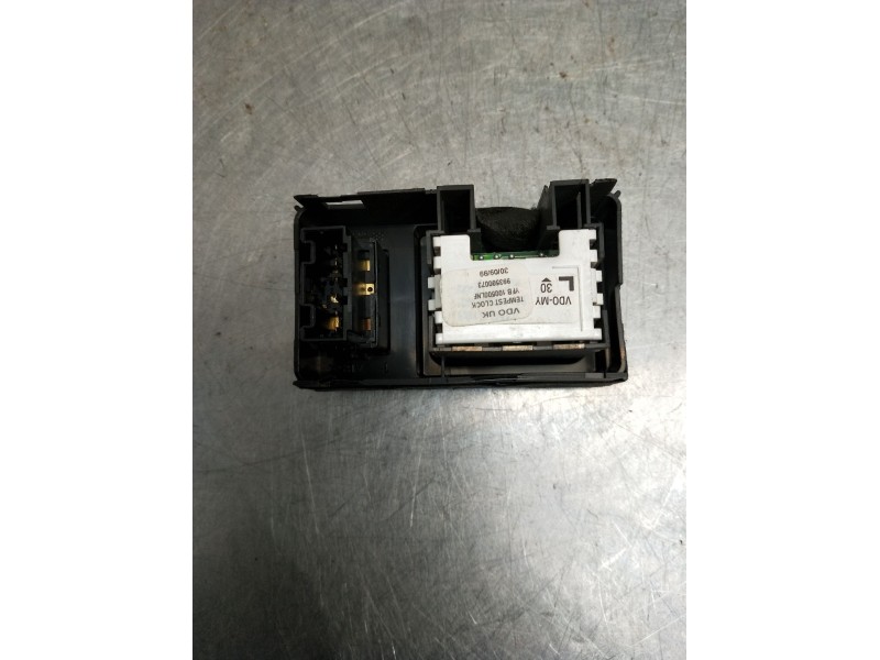 Recambio de mando multifuncion para land rover discovery ii (l318) 2.5 td5 4x4 referencia OEM IAM 100500LNF 993500073 