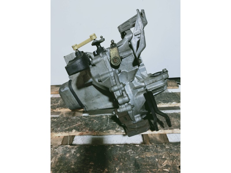 Recambio de caja cambios para citroen c3 1.1 furio referencia OEM IAM 20CQ08 1002910 