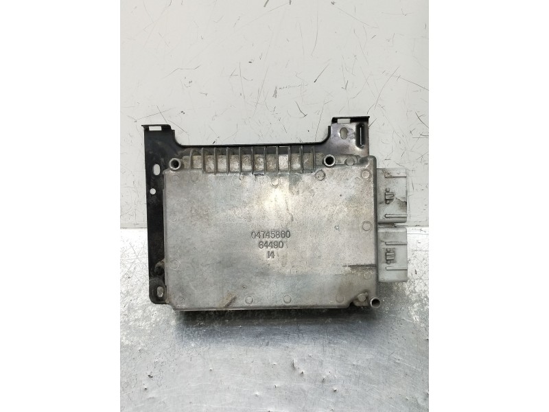 Recambio de centralita motor uce para chrysler pt cruiser (pt_) 2.0 referencia OEM IAM 04745860  