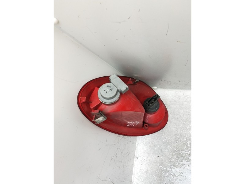 Recambio de piloto trasero izquierdo para chrysler pt cruiser (pt_) 2.0 referencia OEM IAM   