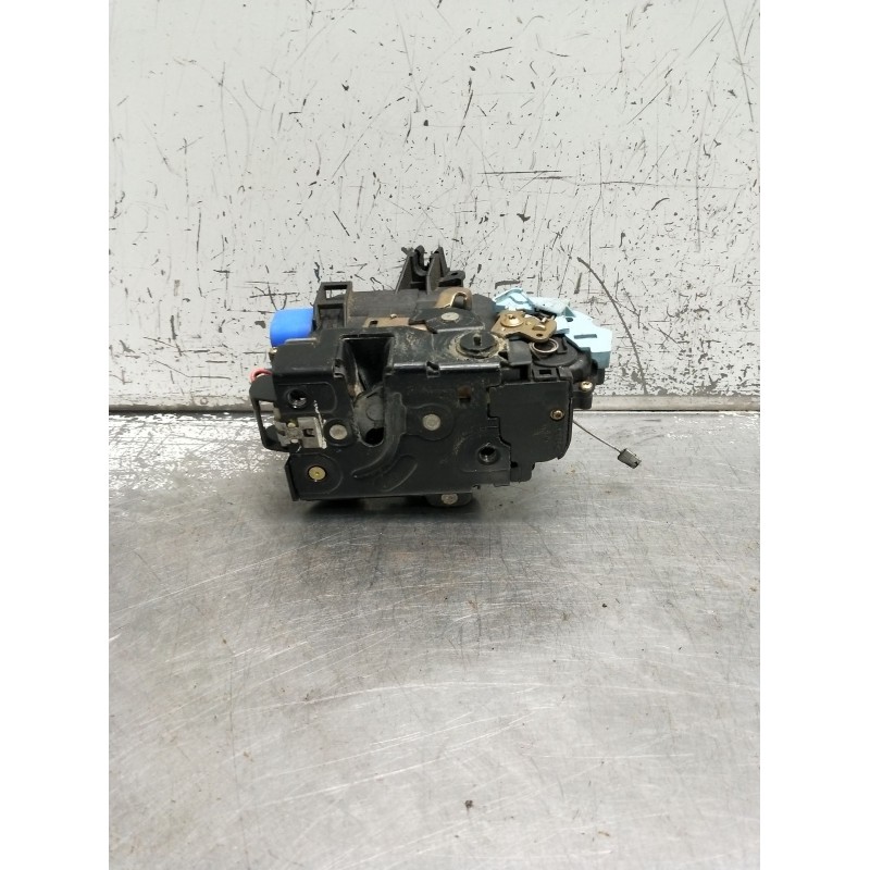 Recambio de motor cierre centralizado trasero derecho para volkswagen golf plus v (5m1, 521) 2.0 tdi 16v referencia OEM IAM 7L08