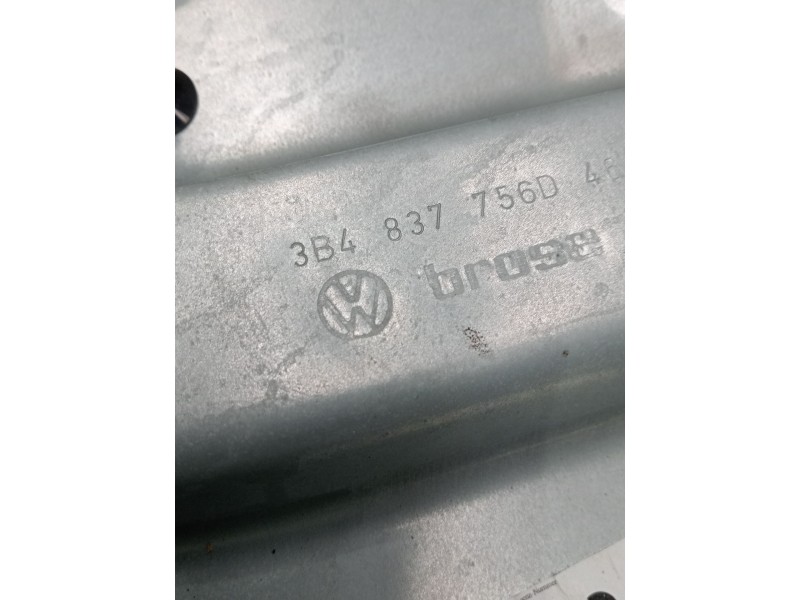 Recambio de elevalunas delantero derecho para volkswagen passat b5 (3b2) 1.8 t referencia OEM IAM 3b4837756D  
