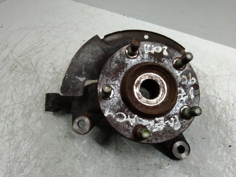 Recambio de mangueta delantera izquierda para mazda premacy (cp) 2.0 turbodiesel cat referencia OEM IAM   