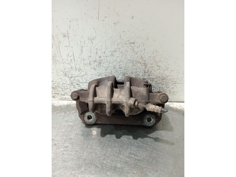 Recambio de pinza freno delantera derecha para citroën jumpy ii (vf7) 2.0 hdi 120 referencia OEM IAM 1401019180 32410035 