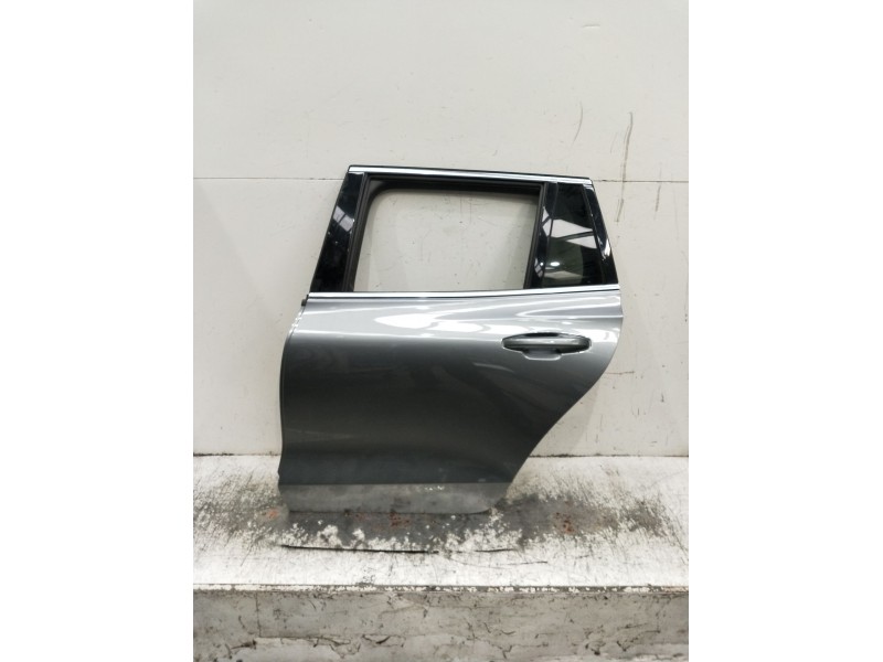 Recambio de puerta trasera izquierda para volvo v60 familiar referencia OEM IAM   5P