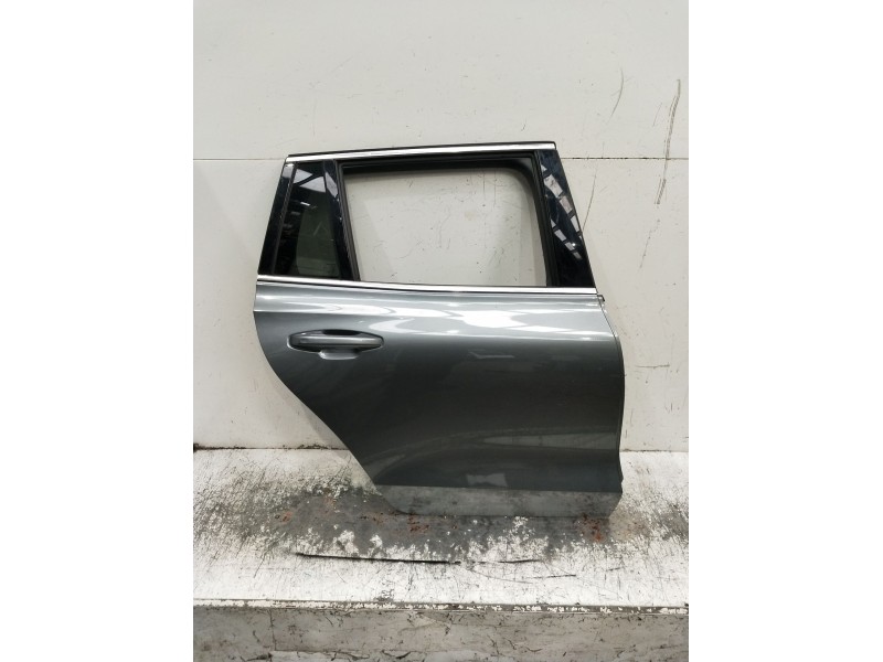 Recambio de puerta trasera derecha para volvo v60 familiar referencia OEM IAM   5P