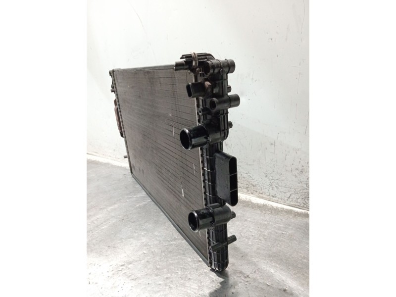 Recambio de radiador agua para iveco daily iii caja/chasis 35 s 11,35 c 11 (a2fc13aa, a6fbu4ab, a2nb14a1, a2nd13a1,... referenci