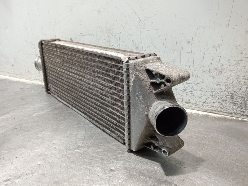 Recambio de intercooler para iveco daily iii caja/chasis 35 s 11,35 c 11 (a2fc13aa, a6fbu4ab, a2nb14a1, a2nd13a1,... referencia 