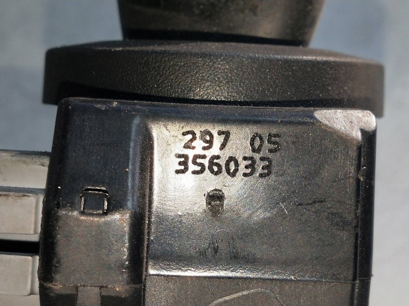 Recambio de conmutador de arranque para dacia logan 1.6 cat referencia OEM IAM 356033  