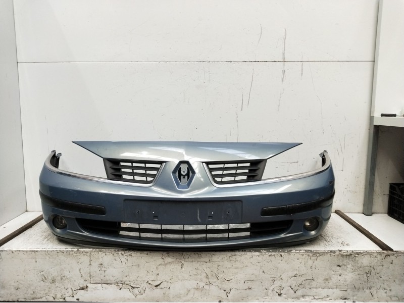 Recambio de paragolpes delantero para renault laguna ii (bg0/1_) 1.9 dci (bg1a, bg1w, bg0g) referencia OEM IAM   