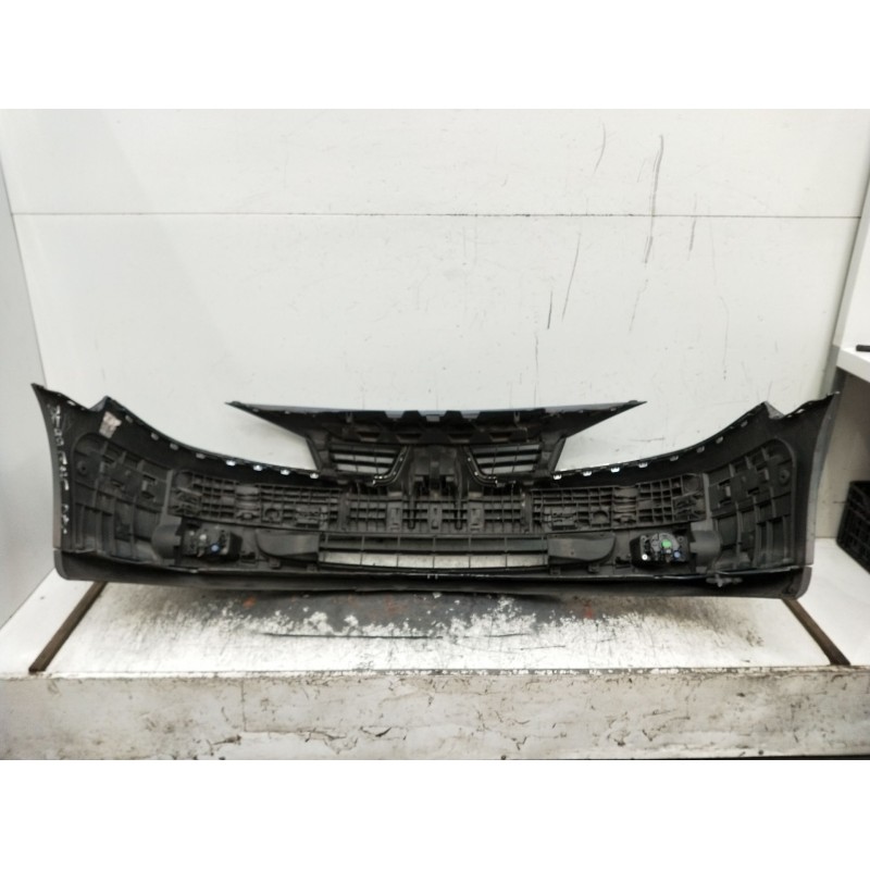 Recambio de paragolpes delantero para renault laguna ii (bg0/1_) 1.9 dci (bg1a, bg1w, bg0g) referencia OEM IAM   