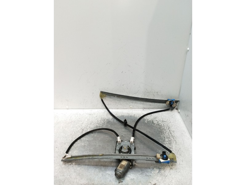 Recambio de elevalunas delantero derecho para renault laguna ii (bg0/1_) 1.9 dci (bg08, bg0g) referencia OEM IAM 400569  