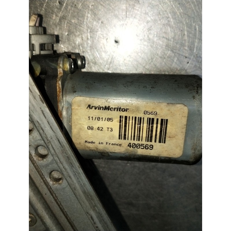 Recambio de elevalunas delantero derecho para renault laguna ii (bg0/1_) 1.9 dci (bg08, bg0g) referencia OEM IAM 400569  