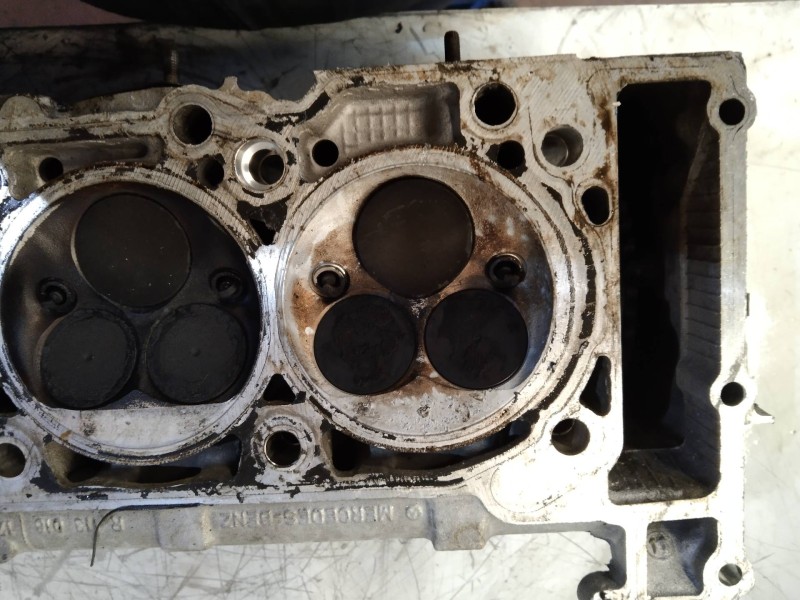 Recambio de culata para mercedes clase m (w163) 55 amg (163.174) referencia OEM IAM 113981 R1130161701 DER