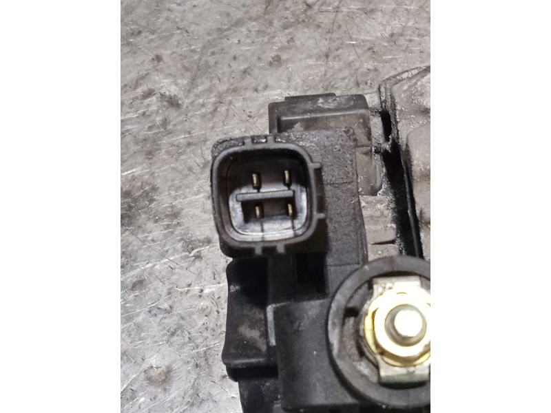 Recambio de alternador para toyota avensis berlina (t25) 1.8 sol sedán (4-ptas.) referencia OEM IAM  270600D030F 