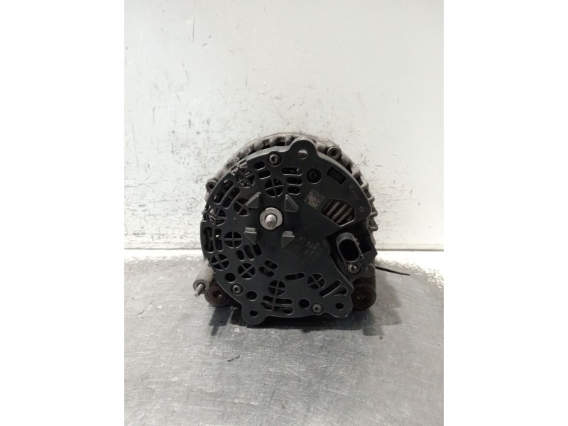 Recambio de alternador para audi a6 berlina (4f2) 2.0 tdi referencia OEM IAM 03G903016L 0121715077 