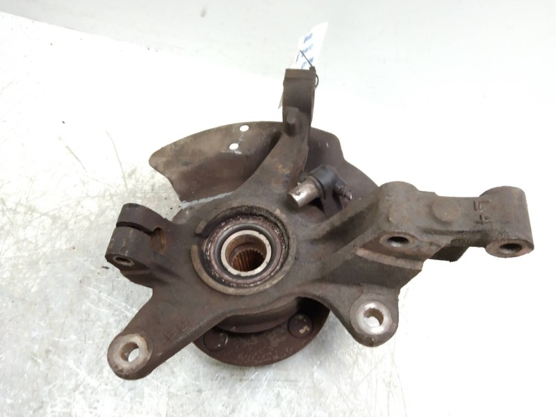 Recambio de mangueta delantera izquierda para mazda premacy (cp) 2.0 turbodiesel cat referencia OEM IAM   