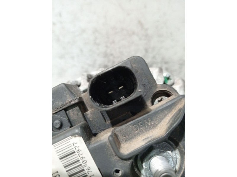 Recambio de alternador para volkswagen touareg (7la) tdi r5 referencia OEM IAM 0124615031  