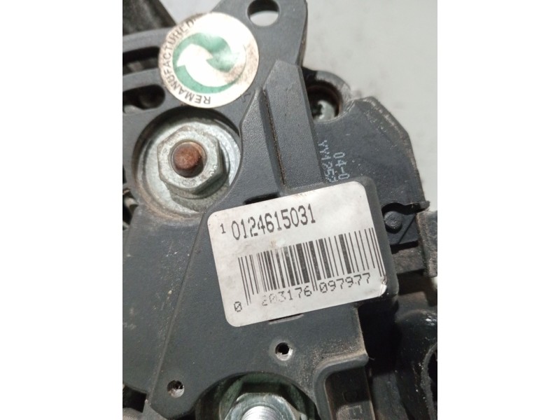 Recambio de alternador para volkswagen touareg (7la) tdi r5 referencia OEM IAM 0124615031  